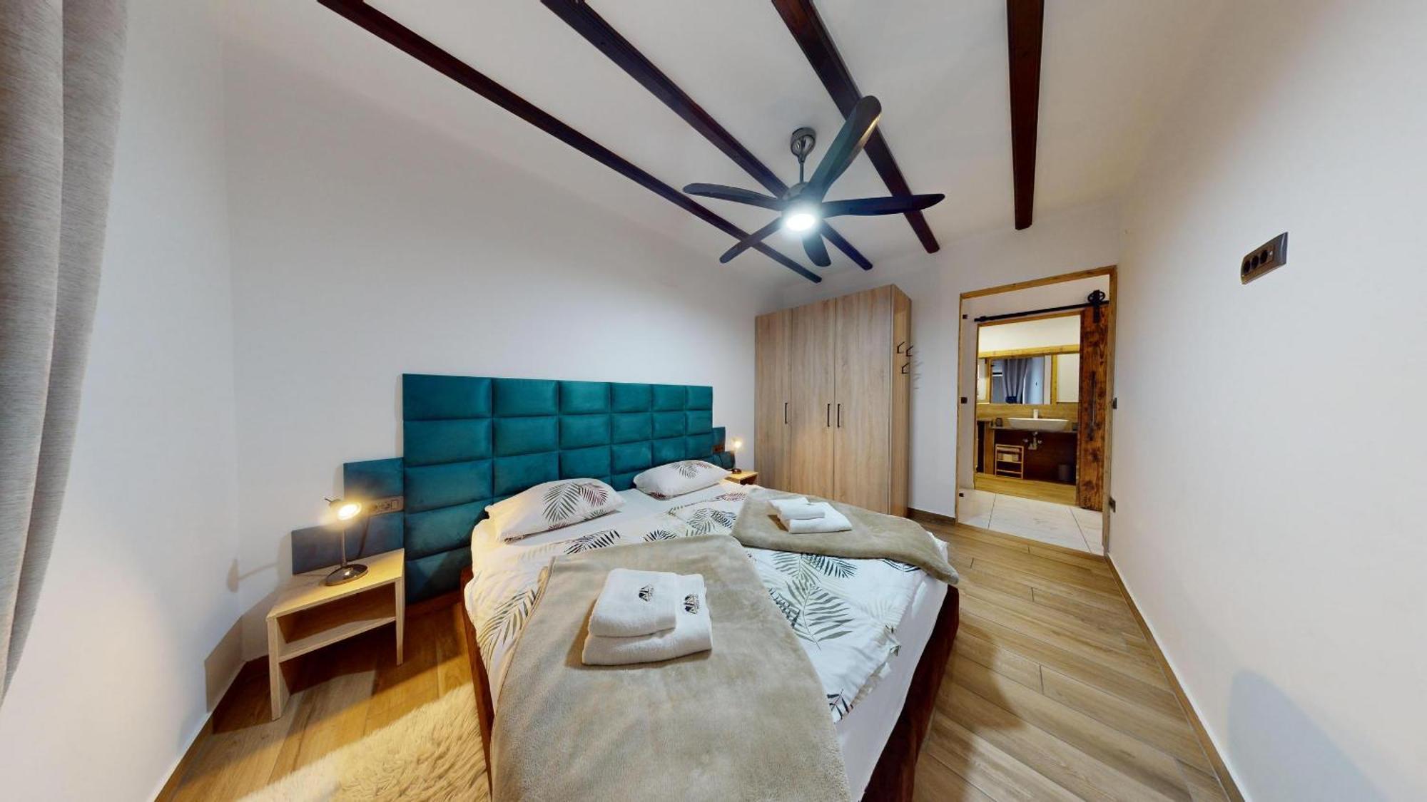 Resort Hisa Ida - Apartments With Hot Tub And Sauna Ivancna Gorica Kamer foto