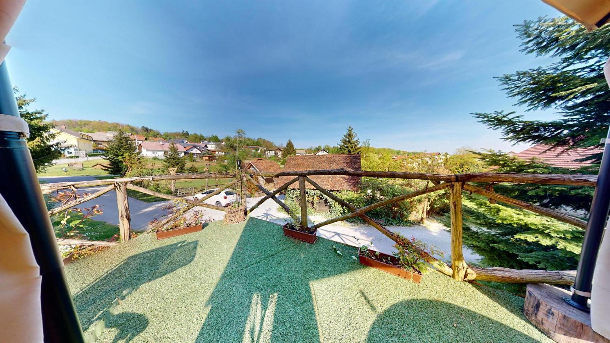 Resort Hisa Ida - Apartments With Hot Tub And Sauna Ivancna Gorica Kamer foto