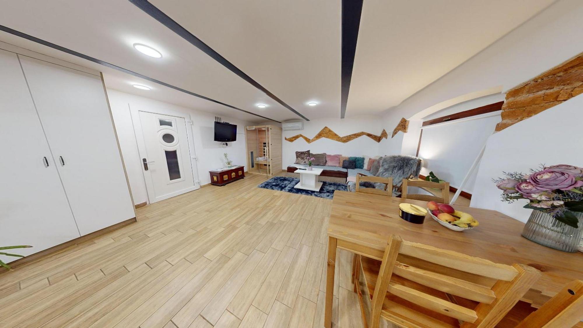 Resort Hisa Ida - Apartments With Hot Tub And Sauna Ivancna Gorica Kamer foto